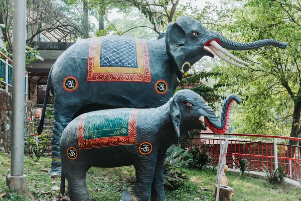 Estátua Dos Elefantes Templo Dakshinkali Katmandu — Fotografia de Stock