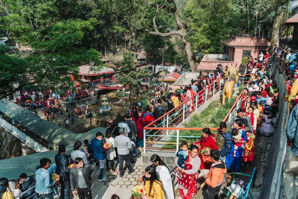 Kathmandu Nepal April 2023 Crowd Hindu Devotees Dakshinkali Temple Kathmandu — Stock Photo, Image