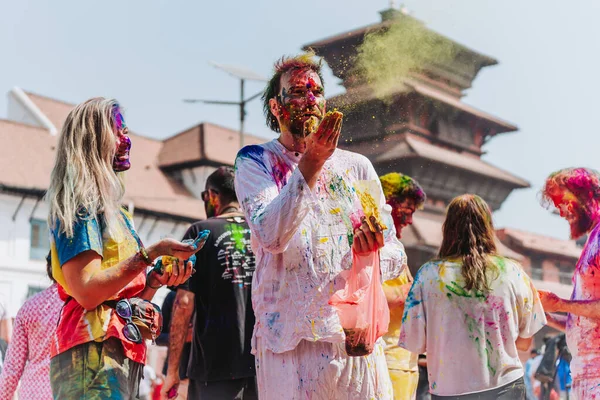 Kathmandu Nepal March 2023 Tourists Enjoying Happy Holi Festival Basantapur — Stock Photo, Image
