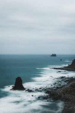 İsrail 'in kuzeyindeki güzel deniz manzarası.