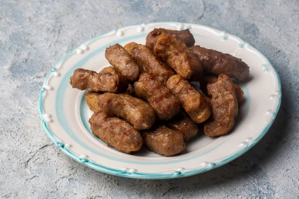 土耳其传统食品 干肉丸子或带有土豆的Inegol肉丸子 土耳其语 Kuru Kofte — 图库照片