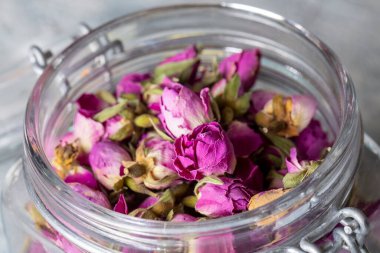 Dry rose flower petals tea