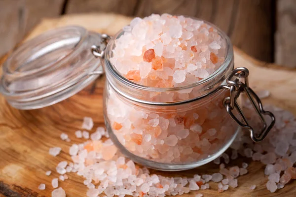 Pink Himalayan salt crystals, food concept photo.