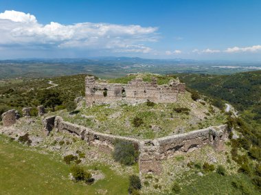 Eski kale; Yogurtcu Kalesi, Manisa - Türkiye