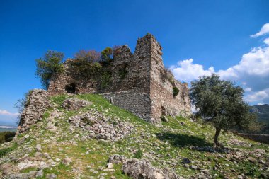 Eski kale; Yogurtcu Kalesi, Manisa - Türkiye