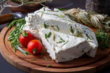 Van Turkey 'den Herbed Cheese. Türkçe adı: Van Otlu Peynir