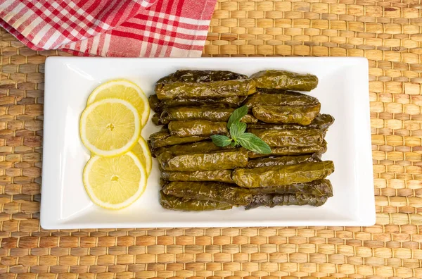 Турецька Їжа Набите Листя Япрак Сармасі — стокове фото