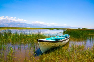 Civril - Denizli - Türkiye, 15 Haziran 2023, Denizli 'deki Civril Isikli Gölü.