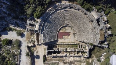Myra, eski adı - Demre, Türkiye antik Yunan-Roma amfi kalıntıları. Myra Likya'nın nerede Kale küçük kasaba bugün günümüze Antalya İli Türkiye'nin yer alır antika bir yeridir.