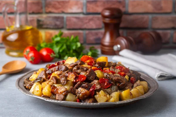 Турецкой Кухни Мясо Овощной Кебаб Запеканка Турецкое Имя Марас Тава — стоковое фото