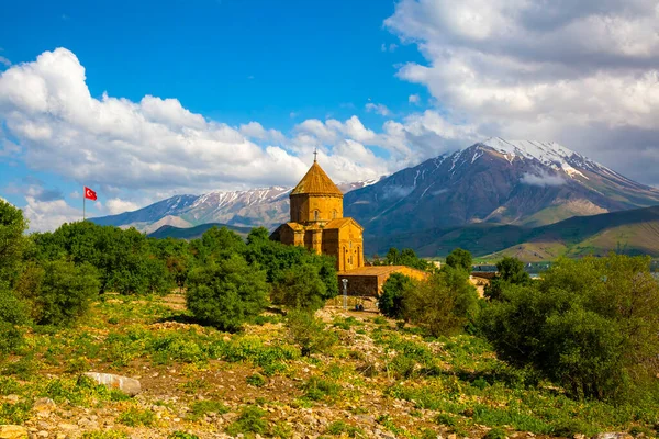 Isla Akdamar Van Lake Iglesia Catedral Armenia Santa Cruz Akdamar — Foto de Stock