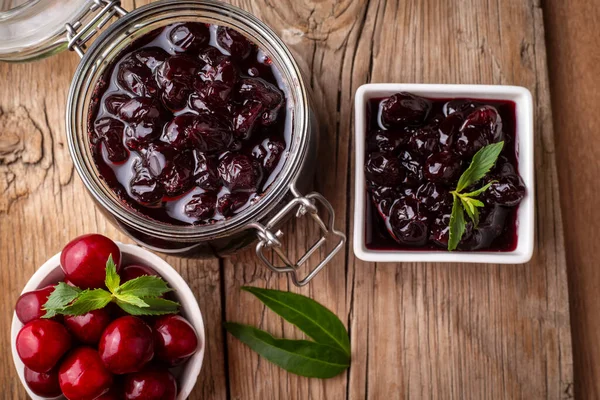 Jars Freshly Homemade Cherry Jam Sour Cherry Jam Turkish Name — 图库照片