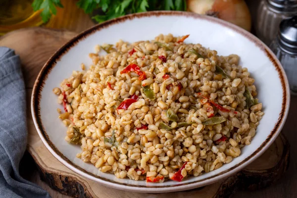 Stock image Bulgur pilaf with Firik (Turkish name; firikli bulgur pilavi)