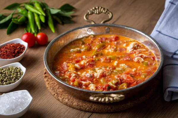 Beroemde Turkse Mannen Diner Tafel Gemaakt Door Eieren Peper Tomaten — Stockfoto
