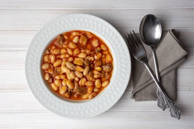 Türk yemekleri; kuru fasulye, kıymalı fasulye (kuru fasulye))