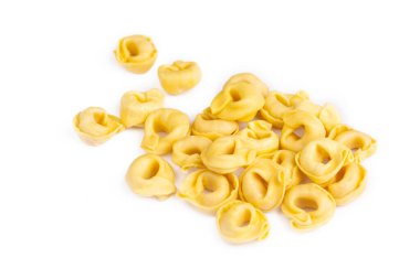 Tortellini. Tortellini İtalyan makarnası. Geleneksel İtalyan yemekleri.