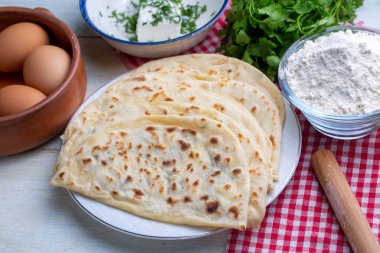 Türk D Borek - D Borek - Geleneksel el yapımı Türk pastası (Türkçe adı; d borek))