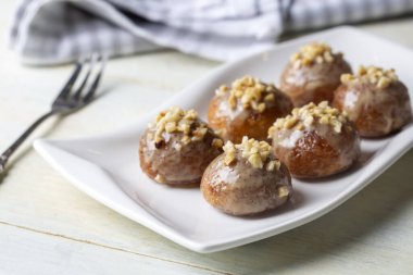 Geleneksel lezzetli Türk tatlısı, Türk adı Kemalpasa tatlisi