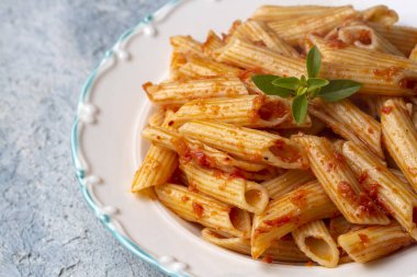 Domates soslu makarna.