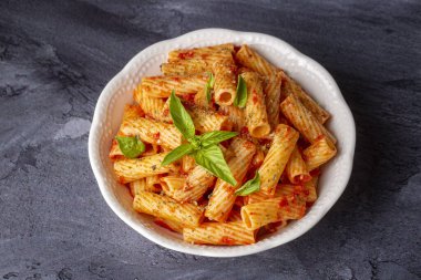 Domates soslu makarna.