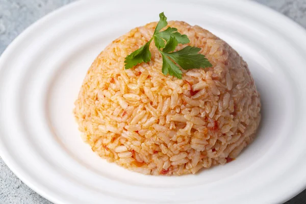 Makanan Tradisional Turki Yang Lezat Nasi Pilaf Dengan Tomat Nama — Stok Foto