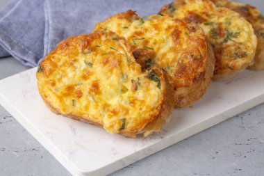 Türk Yumurtalı Ekmek. Türkçede buna 