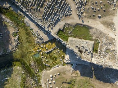 Limyra, Antalya 'nın Finike ilçesine bağlı tarihi bir kenttir..