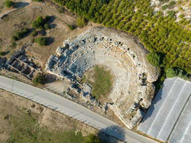 Limyra, Antalya 'nın Finike ilçesine bağlı tarihi bir kenttir..