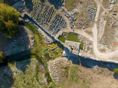 Limyra, Antalya 'nın Finike ilçesine bağlı tarihi bir kenttir..