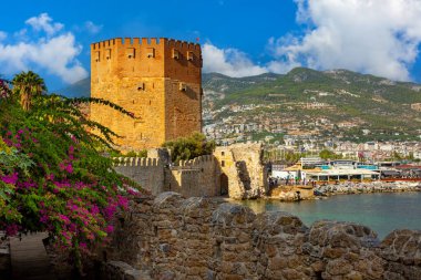 Alanya limanında Antik Kızıl Kule Kizil Kule