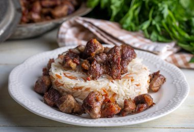 Pirinçli Türk Et Kavurma - pilav (Türkçe isim; kurban kavurma, pilav ustu kavurma)