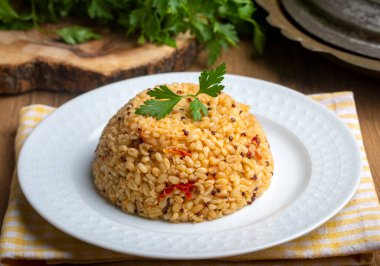 Bulgur pilaf with chia seeds
