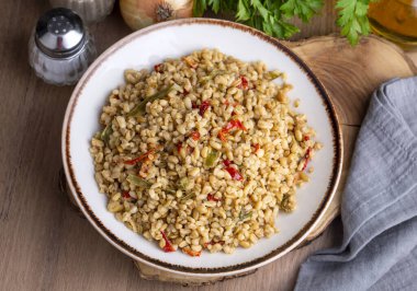 Firik 'li Bulgur pilavı (Türkçe adı; firikli bulgur pilavi)