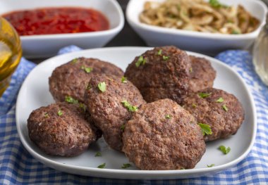 Traditional Turkish food; Turkish meatballs, Turkish name; Akcaabat kofte or kuru kofte)