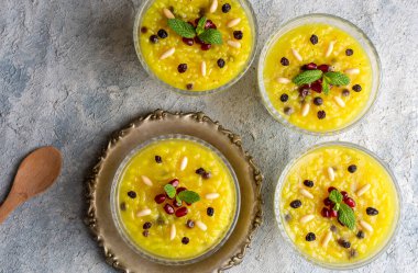 Osmanlı sarayının geleneksel tatlısı, pudinge benzer tatlı; Türk Geleneksel Tatlısı Zerde