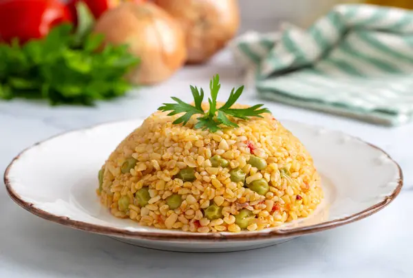 Bezelyeli Bulgur pilavı; Türkçe adı; Bezelyeli bulgur pilavi