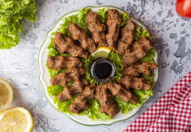 Türk özel gıdası icli kofte ve oruk, yerli Türk gıdaları. Hatay oruk kofte.