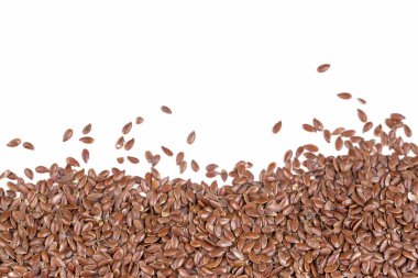 Beyaz arkaplanda keten tohumu