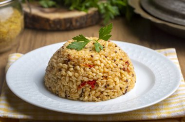 Bulgur pilaf with chia seeds