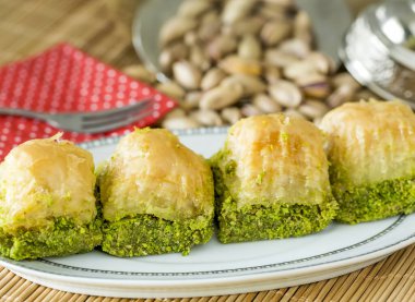 Türk mutfağı; Geleneksel lezzetli Türk tatlıları; Baklava 