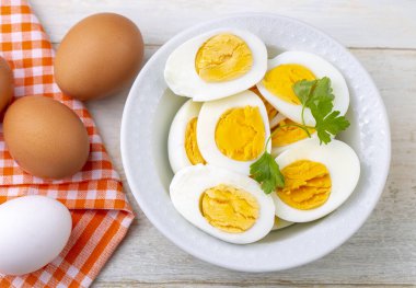 Haşlanmış yumurta, yemek fotoğrafı.