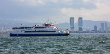 Karşıyaka / Izmir / Türkiye, 29 Ocak 2019, deniz ve feribot peyzaj 