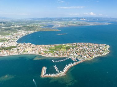 Kuzey Ege kıyıları hava fotoğrafçılığı. Dikili Candarli İzmir Türkiye.