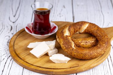 Turkish bagel and Turkish tea