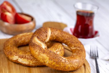 Turkish bagel and Turkish tea