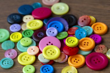 Dikiş düğmeleri arka plan. Renkli dikiş düğmeleri doku