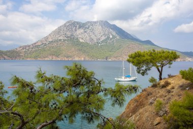 Adrasan, Kemer / Antalya, 4 Ekim 2019, Antalya ilinin Kemer ilçesindeki Akdeniz kıyısı boyunca Adrasan Sahili 'nden deniz manzarası