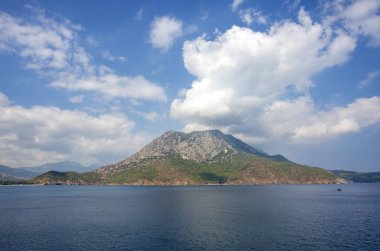 Adrasan, Kemer / Antalya, 4 Ekim 2019, Antalya ilinin Kemer ilçesindeki Akdeniz kıyısı boyunca Adrasan Sahili 'nden deniz manzarası