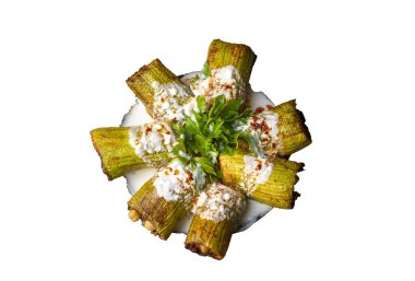 Geleneksel Türk yemekleri; doldurulmuş kabak (kousa mahshi) eti, Türkçe adı; Sihil mahsi, kabak dolmasi