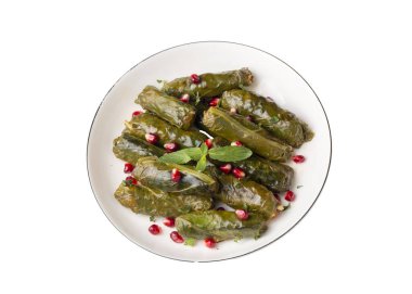 Pazi sarma. Pirinç, baharat, sarmaşık, dolmades, dolmadaki, dolmadakia ile doldurulmuş pazı yapraklarından yapılmış geleneksel Türk yemeği.